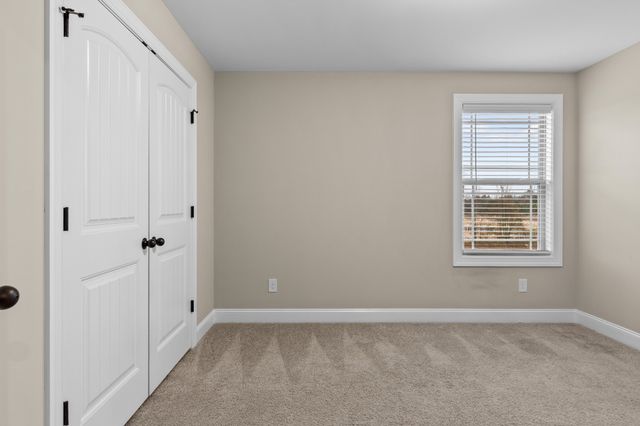 5405 Walnut Farms Boulevard, Christiana, TN 37037