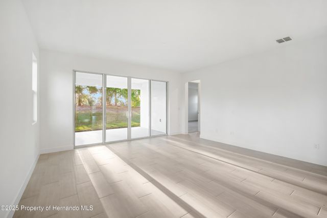 9127 PLAYERS Drive, Weeki Wachee, FL 34613