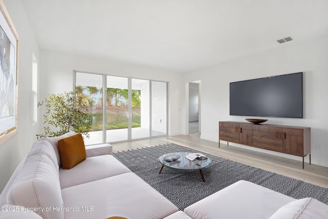 9127 PLAYERS Drive, Weeki Wachee, FL 34613