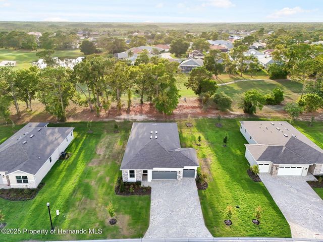 9127 PLAYERS Drive, Weeki Wachee, FL 34613