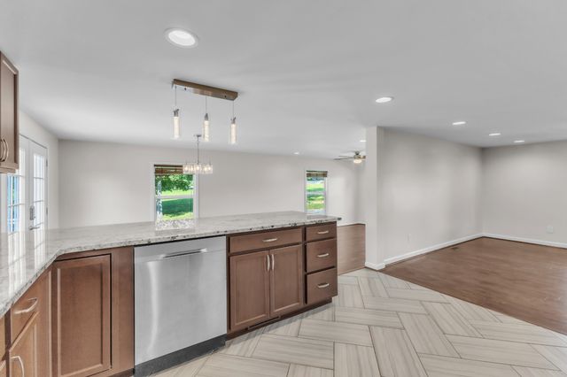 2418 Old Clarksville Pike, Ashland City, TN 37015