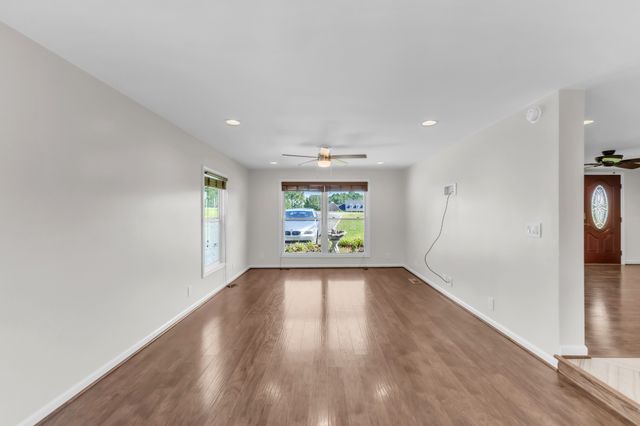 2418 Old Clarksville Pike, Ashland City, TN 37015