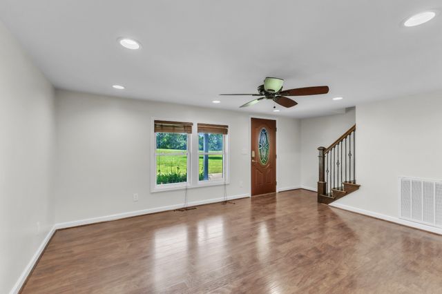 2418 Old Clarksville Pike, Ashland City, TN 37015