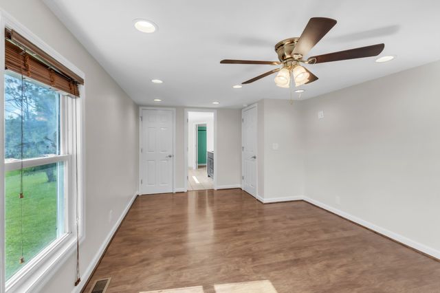 2418 Old Clarksville Pike, Ashland City, TN 37015