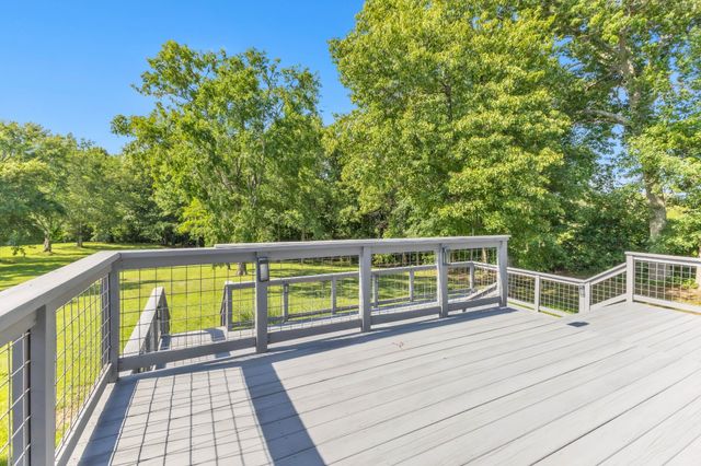 2418 Old Clarksville Pike, Ashland City, TN 37015