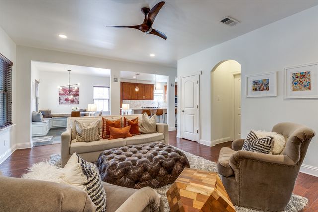 6002 Mercedes Avenue, Dallas, TX 75206