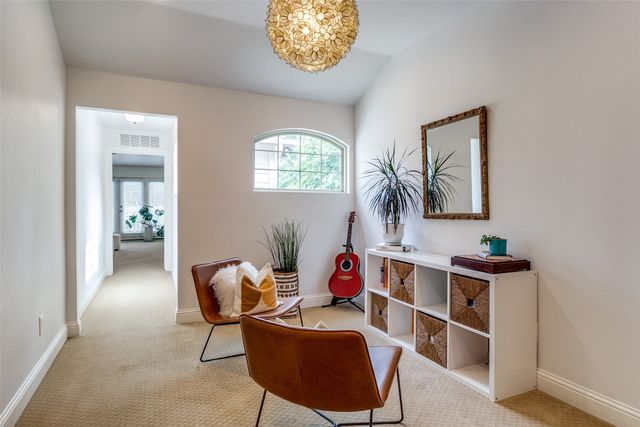 6002 Mercedes Avenue, Dallas, TX 75206