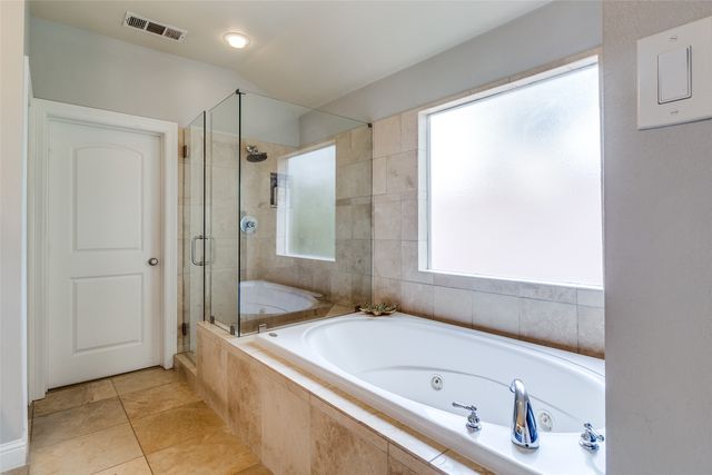 6002 Mercedes Avenue, Dallas, TX 75206