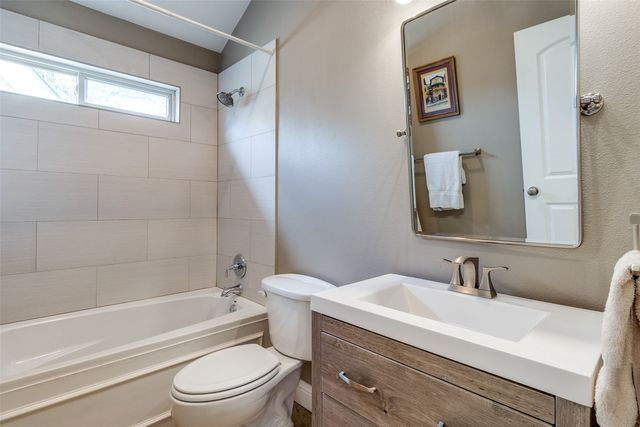 6002 Mercedes Avenue, Dallas, TX 75206