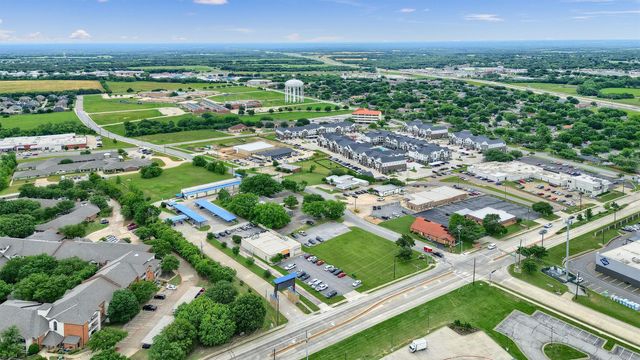 815 E Pecan Grove, Sherman, TX 75090