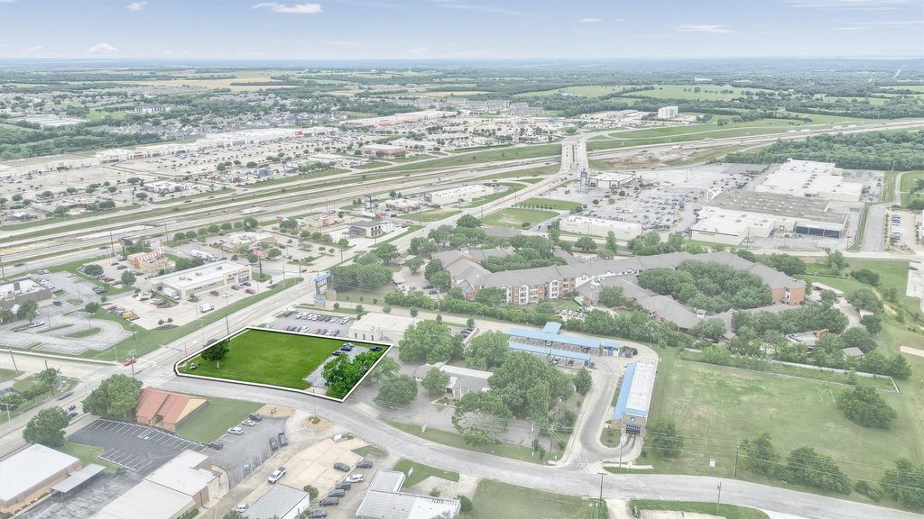 815 E Pecan Grove, Sherman, TX 75090