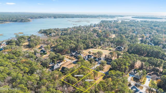 342 Genoes Point Road SW, Supply, NC 28462