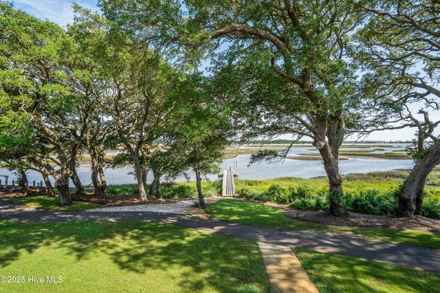 342 Genoes Point Road SW, Supply, NC 28462