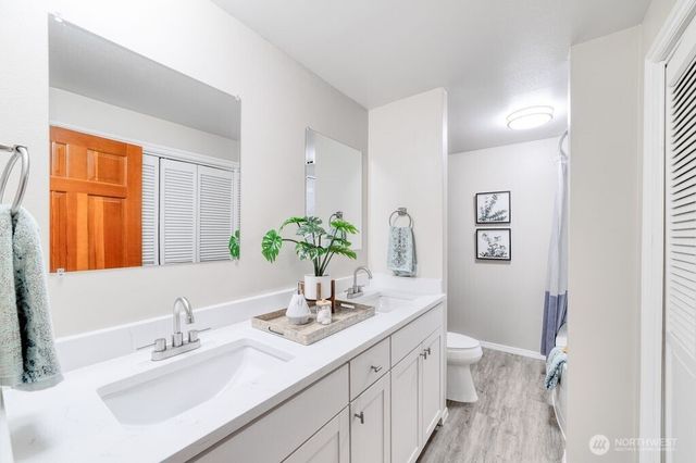 718 E Walnut Street, Kent, WA 98030