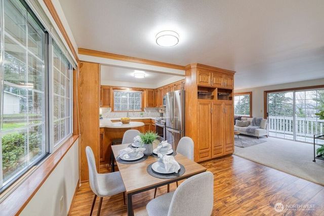 718 E Walnut Street, Kent, WA 98030