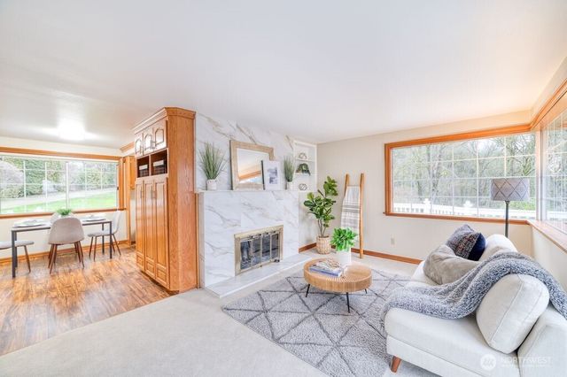 718 E Walnut Street, Kent, WA 98030