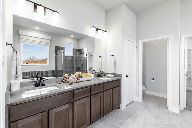 971 Richard Pittmon Drive, Desoto, TX 75115