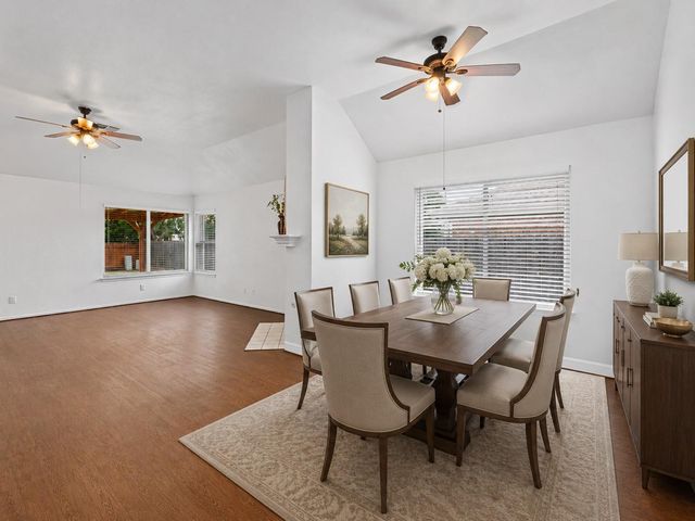 2005 E 19th ST, Georgetown, TX 78626