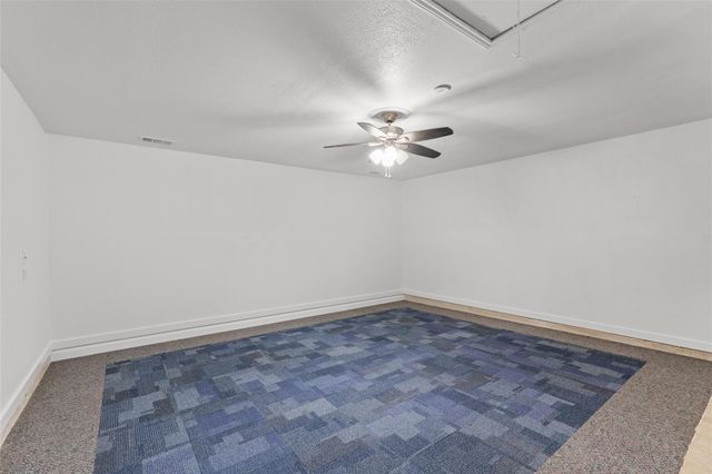 2005 E 19th ST, Georgetown, TX 78626