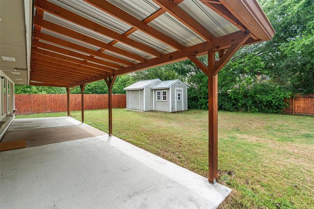2005 E 19th ST, Georgetown, TX 78626