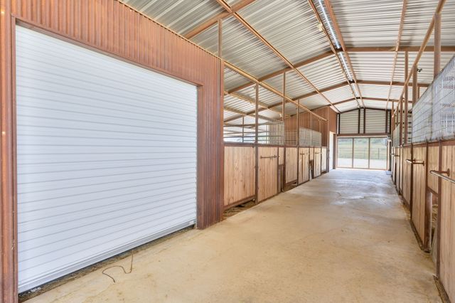 335 Remuda Trail, Stephenville, TX 76401