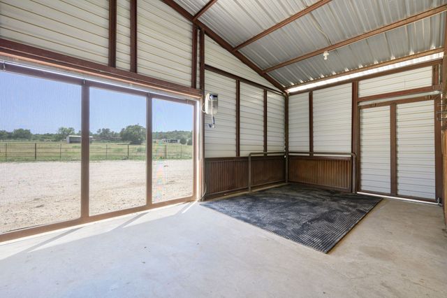 335 Remuda Trail, Stephenville, TX 76401
