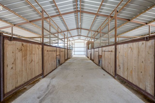335 Remuda Trail, Stephenville, TX 76401