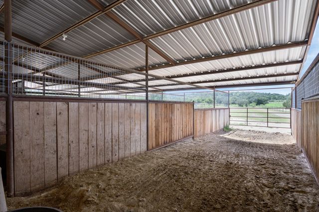 335 Remuda Trail, Stephenville, TX 76401