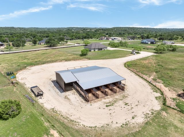 335 Remuda Trail, Stephenville, TX 76401
