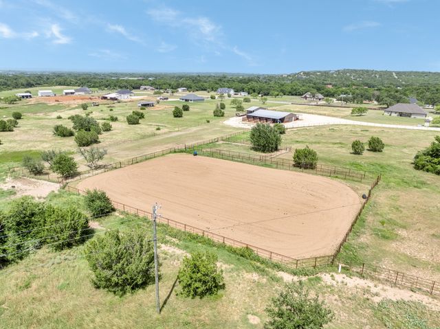 335 Remuda Trail, Stephenville, TX 76401