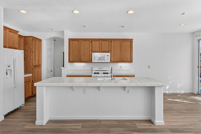 1515 Sweetgrass Ln, Lincoln, CA 95648