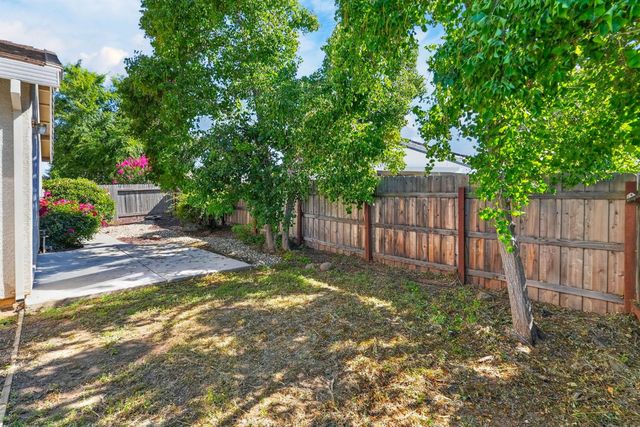 1515 Sweetgrass Ln, Lincoln, CA 95648