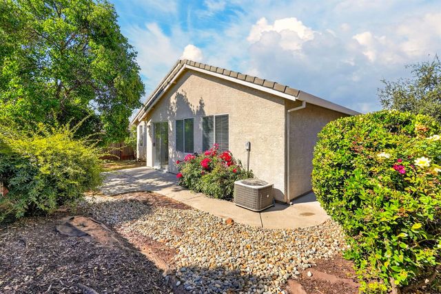 1515 Sweetgrass Ln, Lincoln, CA 95648