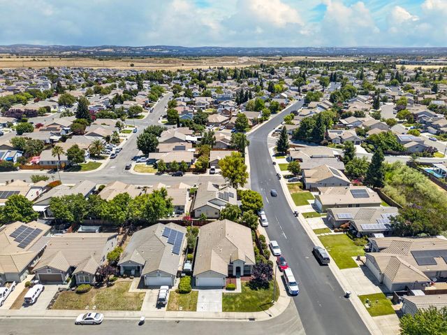 1515 Sweetgrass Ln, Lincoln, CA 95648