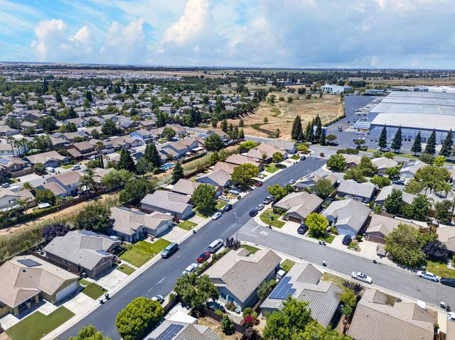 1515 Sweetgrass Ln, Lincoln, CA 95648