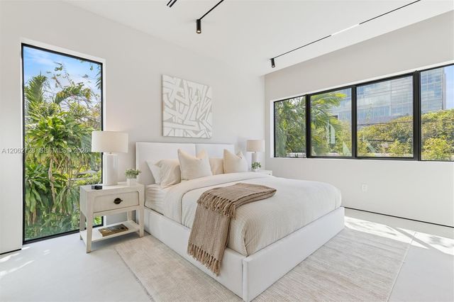 1748 SW 21st Terrace right, Miami, FL 33145