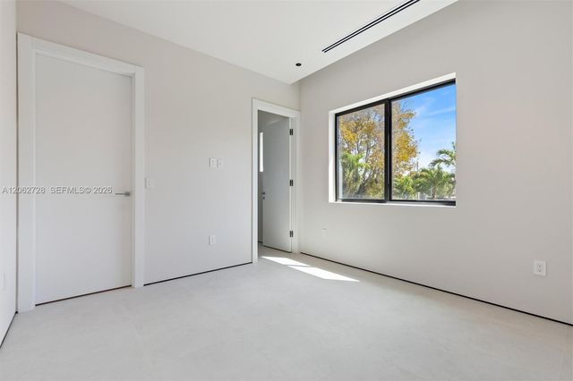 1748 SW 21st Terrace right, Miami, FL 33145