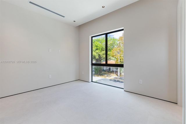 1748 SW 21st Terrace right, Miami, FL 33145
