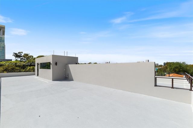 1748 SW 21st Terrace right, Miami, FL 33145