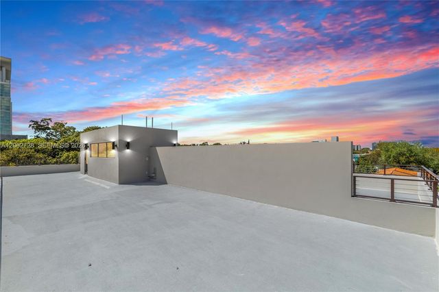 1748 SW 21st Terrace right, Miami, FL 33145