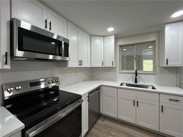 389 Rural Valley Rd, Buffalo Twp, PA 15323