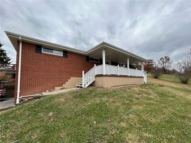 389 Rural Valley Rd, Buffalo Twp, PA 15323