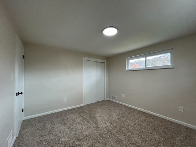 389 Rural Valley Rd, Buffalo Twp, PA 15323