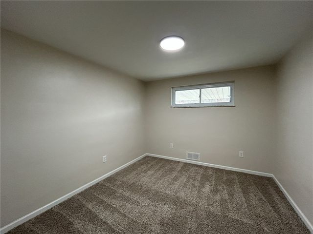 389 Rural Valley Rd, Buffalo Twp, PA 15323