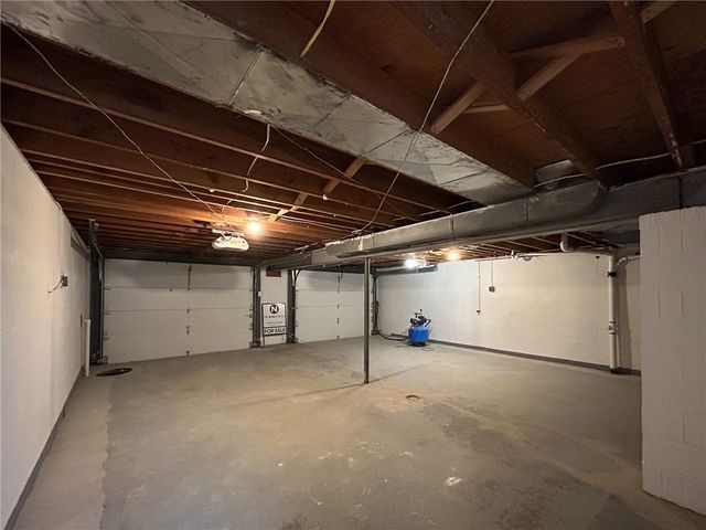 389 Rural Valley Rd, Buffalo Twp, PA 15323