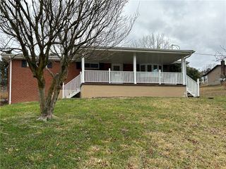 389 Rural Valley Rd, Buffalo Twp, PA 15323