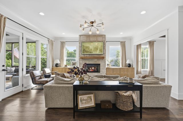 400 Dewar Dr, Franklin, TN 37064