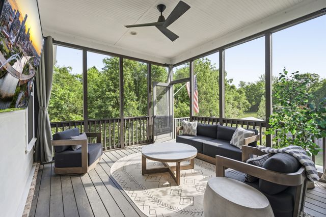 400 Dewar Dr, Franklin, TN 37064