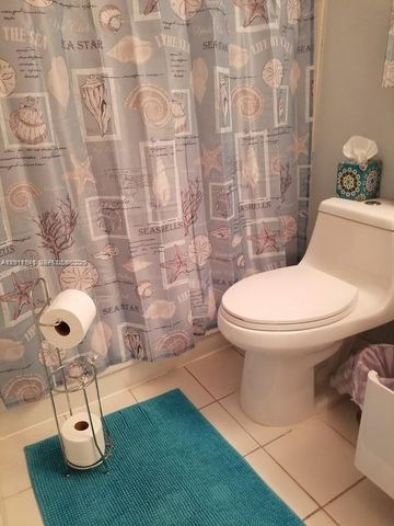 19201 Collins Avenue 744, Sunny Isles Beach, FL 33160