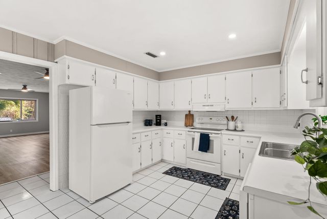 5203 E 4Th Street, Panama City, FL 32404